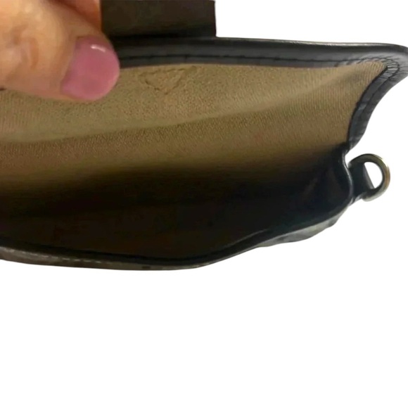 Dooney and  Bourke Denim pouch - Picture 4 of 8